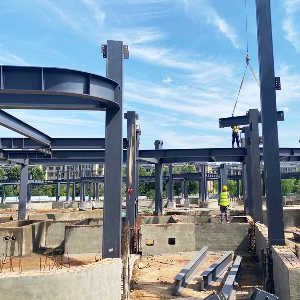 钢结构造型（住宅区内休闲栈道）