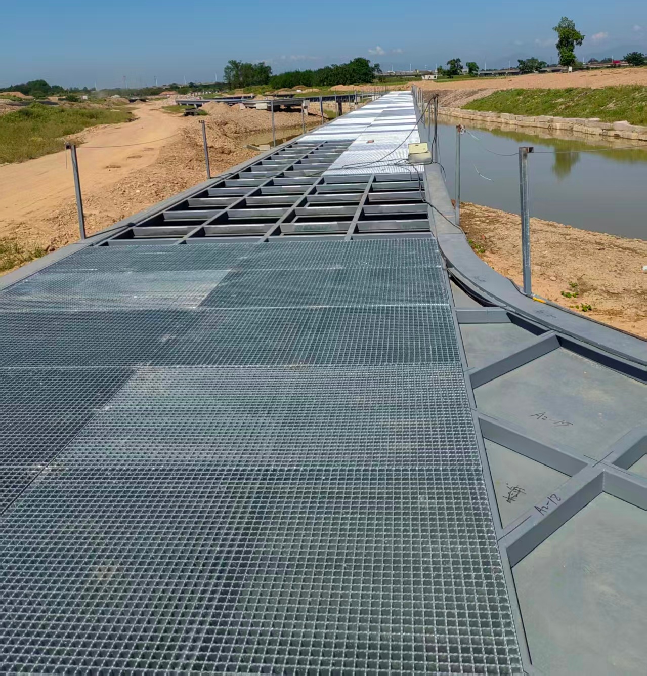 钢结构工程（内河栈道）